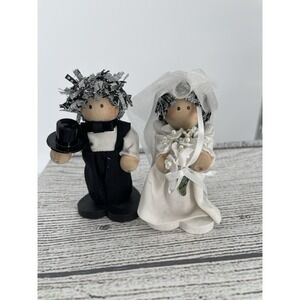 Handpainted bride And Groom Wooden Peg Dolls Figurines Set Of 2